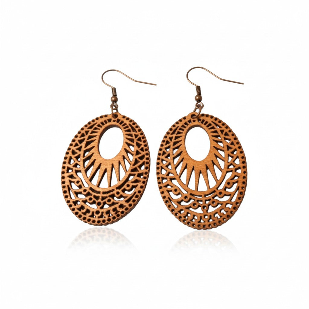 Boucles d'oreilles – Boucles d'oreilles élégantes en bois ovale, motif travaillé marron, pour femme 