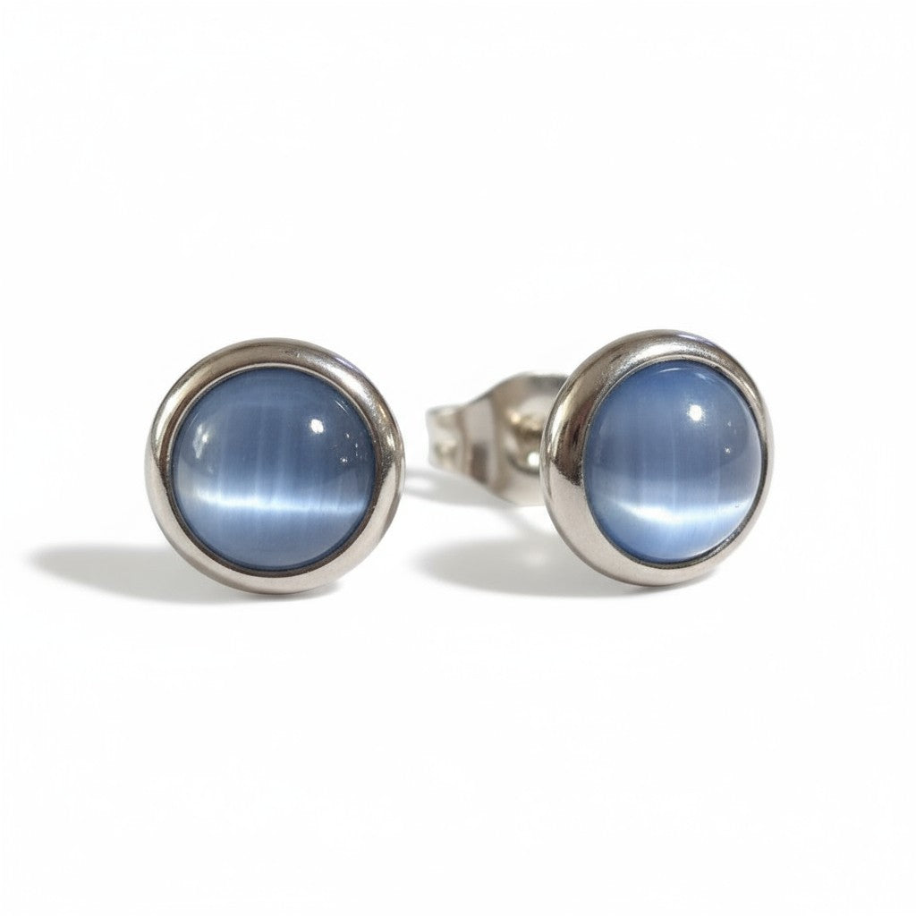 Boucles d'oreilles œil-de-chat en acier 8 mm – Bleu clair
