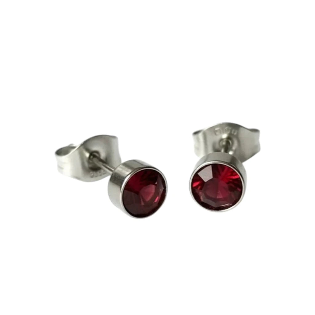 Boucles d'oreilles puces – Acier cristal rouge argenté (5 mm) 