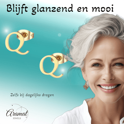 RVS letter Q oorstekers goudkleurig - Aramat Jewels - Oorbellen - cadeautip