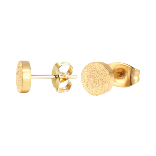 Gold-colored sandblasted stud earrings 7mm