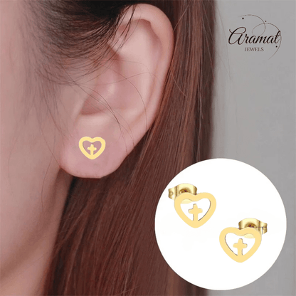 Stalen Hartjes Oorbellen met kruisje – Goudkleur – 9mm - Aramat Jewels - Oorbellen - cadeautip