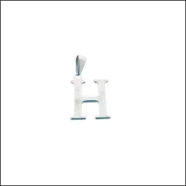 Een wit metalen voorwerp met een witte achtergrond