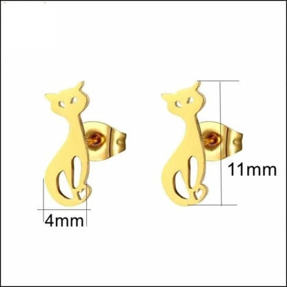 Een paar vergulde kattenoorbellen