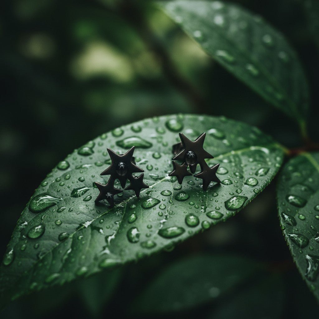 Stalen Sterren Oorbellen - Zwart of Zilverkleurig RVS - Aramat Jewels - Oorbellen - cadeautip