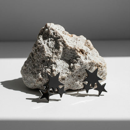 Stalen Sterren Oorbellen - Zwart of Zilverkleurig RVS - Aramat Jewels - Oorbellen - cadeautip