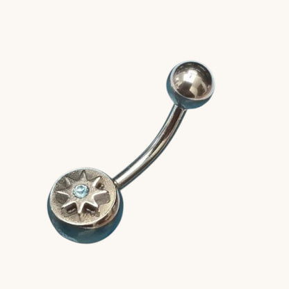 Piercing nombril en acier étoile avec zircon bleu