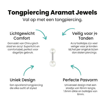 Een paar witte parel en zilveren neuspiercings