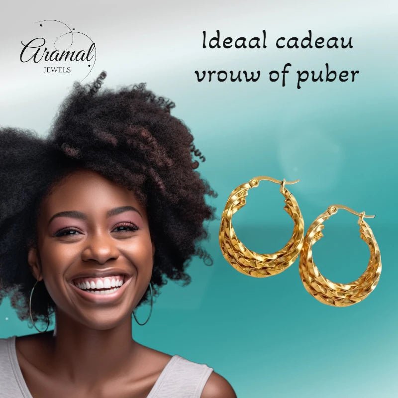 Triple Gedraaide Oorringen Rond Goudkleurig - 25x7mm - oor6290 - 538785 - Oorringen kopen# - 25mm - alles - cadeau