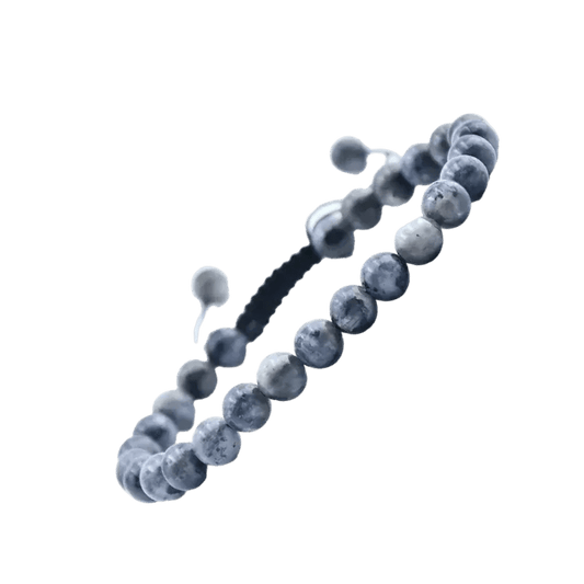 Een streng blauwe marmer kralen