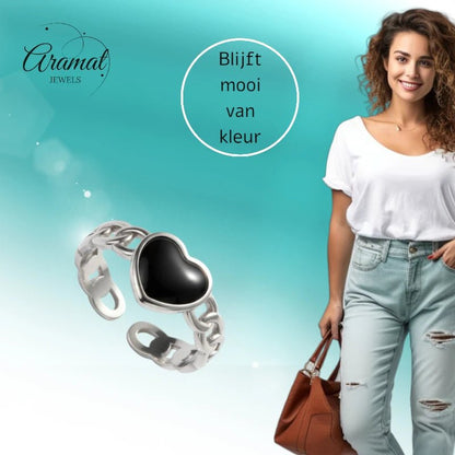 Verstelbare RVS Ring met Zwart Emaille Hartje - Zilverkleur (8 mm) - Aramat Jewels - Ringen - cadeautip