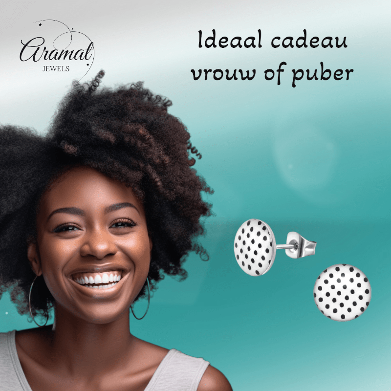 Witte stippel oorstekers met zwart – 10 mm - oor4918 - 40434 - Oorbellen kopen# - 10mm - acryl - alles