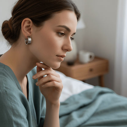 Zilverkleurige Halve RVS Oorringen Glad Design 28x7mm - Aramat Jewels - Oorringen - cadeautip