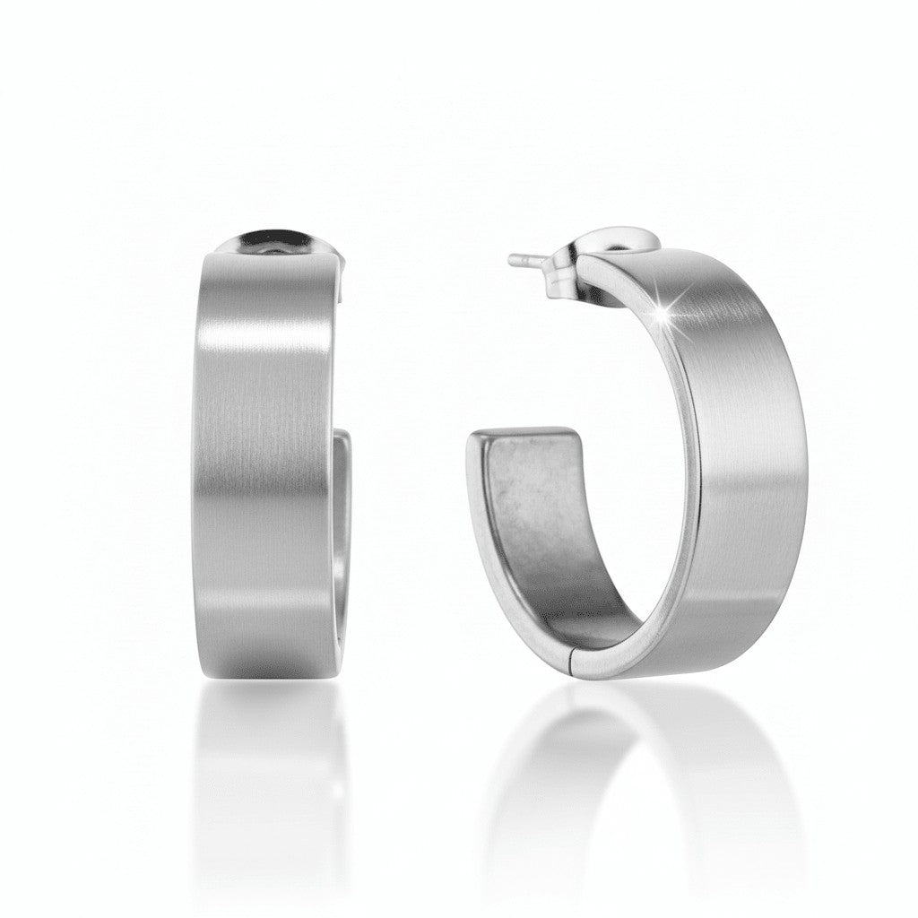 Zilverkleurige Halve RVS Oorringen Glad Design 28x7mm - Aramat Jewels - Oorringen - cadeautip