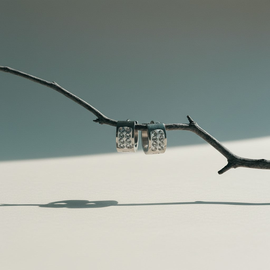 Zilverkleurige Mini RVS Oorringen met 2 Rijen Kristal 13x7mm - Aramat Jewels - Oorringen - cadeautip