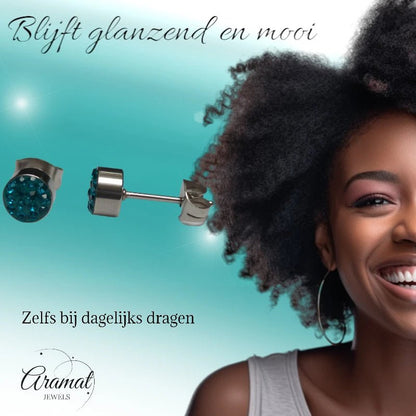 Zilverkleurige oorstekers met blauwgroen kristal – 6 mm - oor3080 - Oorbellen kopen# - 6mm - alles - Blauwgroen