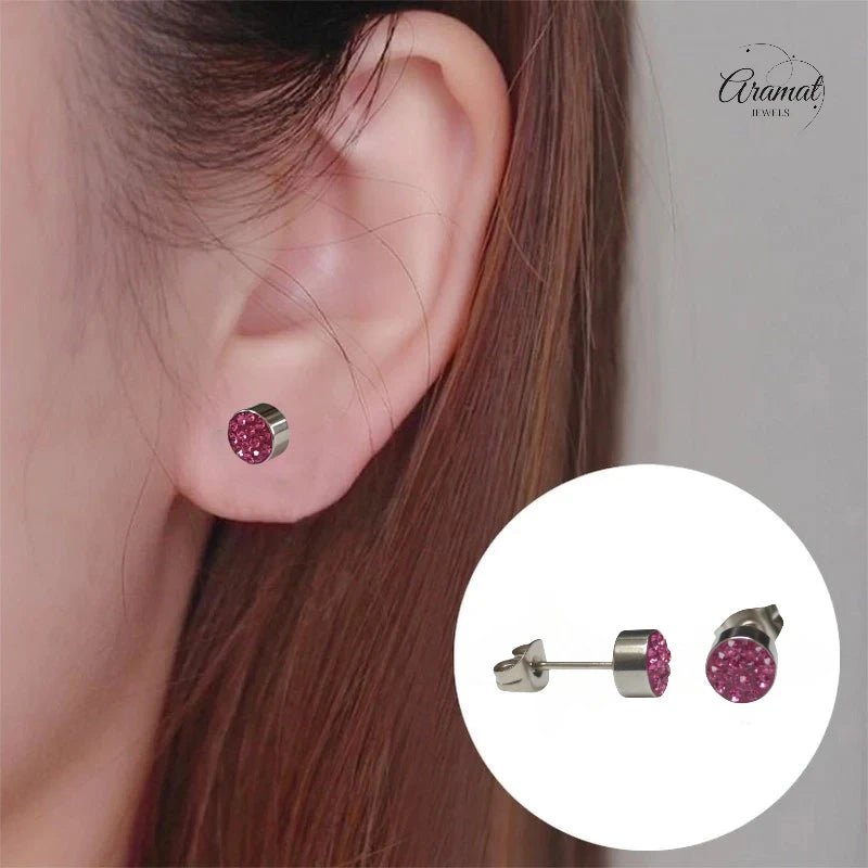 Zilverkleurige oorstekers met fuchsia roze kristallen – 6 mm - oor3089 - Oorbellen kopen# - 6mm - alles - cadeau
