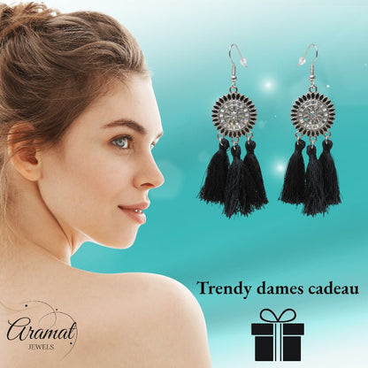Zomerse Boho Oorhangers Kwastjes Zwart 75mm - Aramat Jewels - Oorbellen - cadeautip